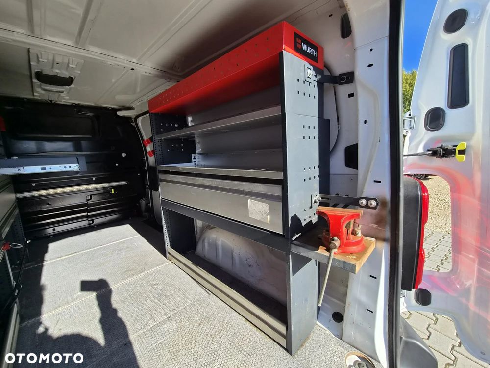 Opel Vivaro - 20
