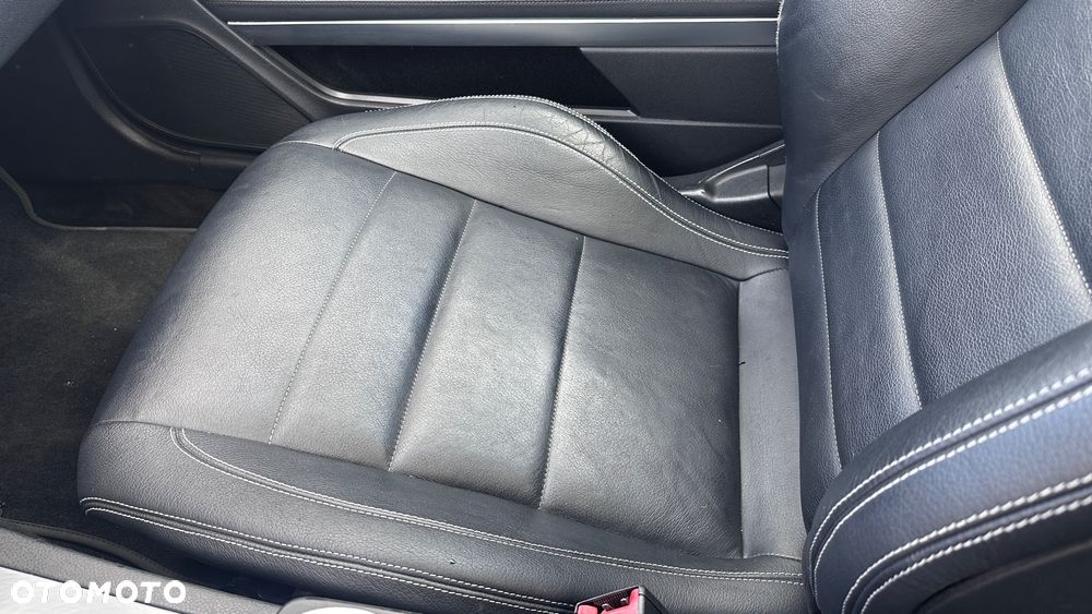 Mercedes-Benz Klasa E 350 CGI BlueEFFICIENCY 7G-TRONIC Avantgarde - 24