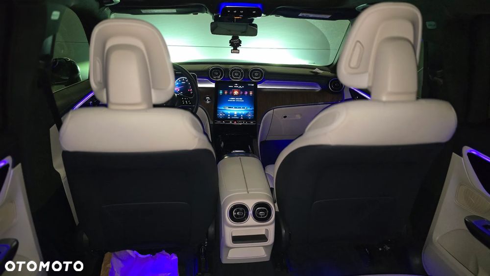 Mercedes-Benz GLC - 10