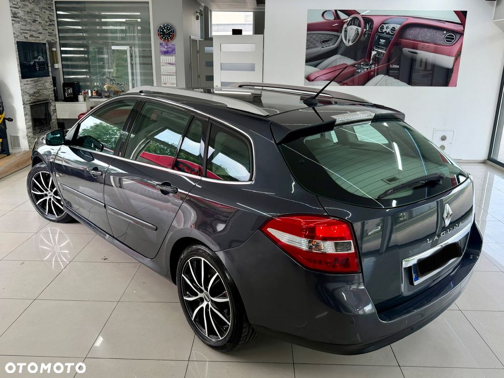 Renault Laguna 2.0 dCi Initiale - 37