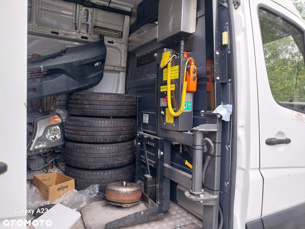 Mercedes-Benz Sprinter - 7