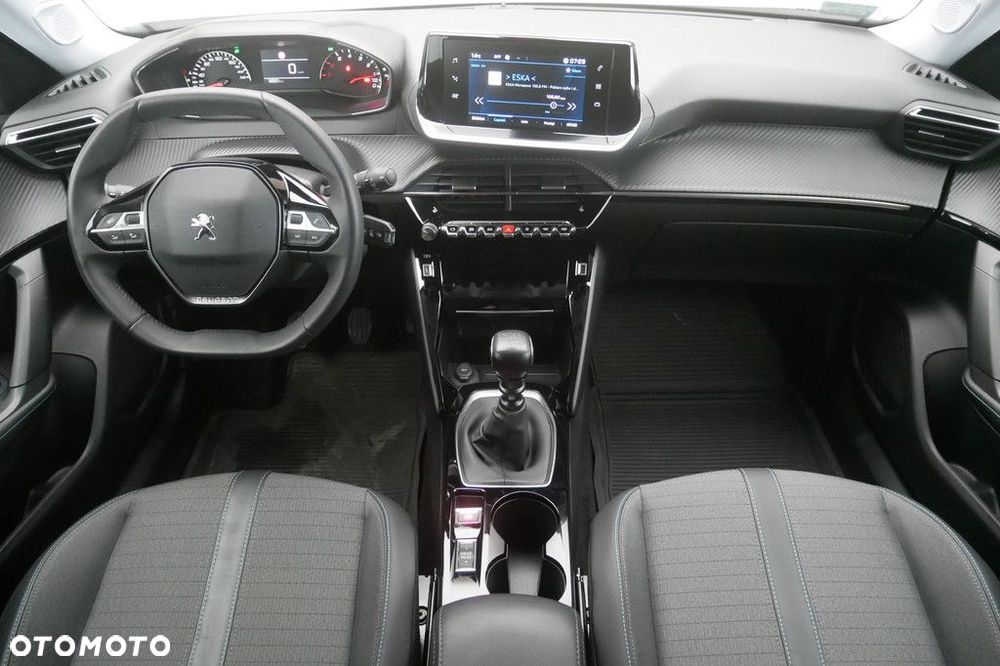 Peugeot 2008 1.2 PureTech Allure S&S - 8