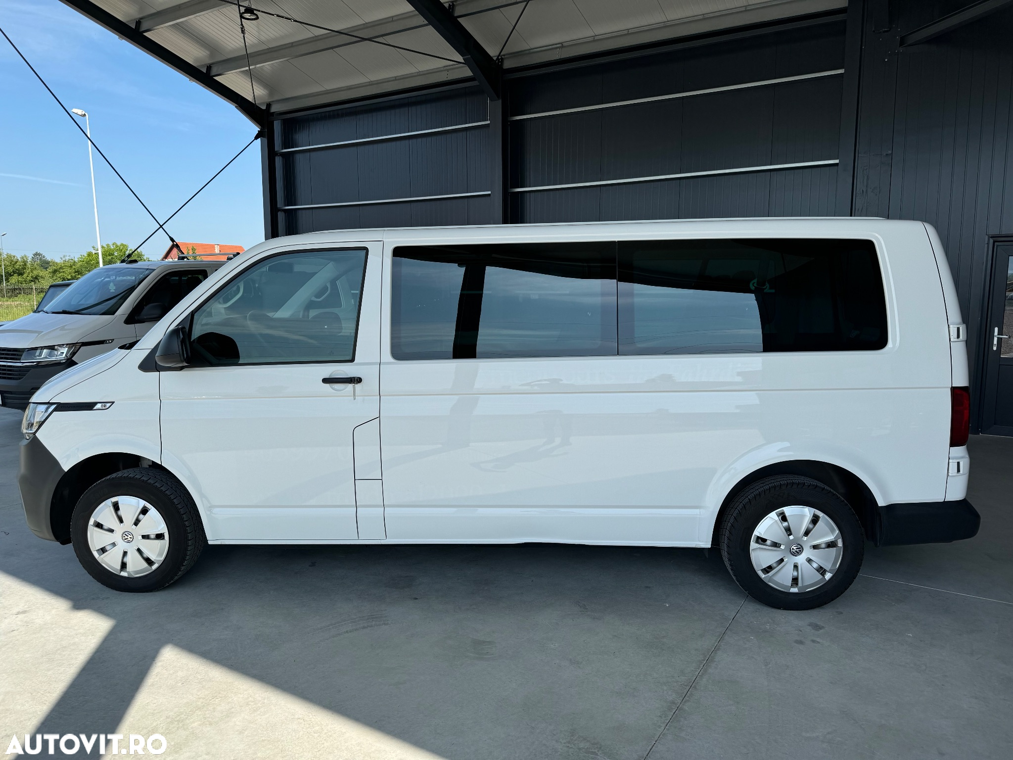 Volkswagen Transporter Kombi T6.1 2.0 TDI 81 kW LR - 11