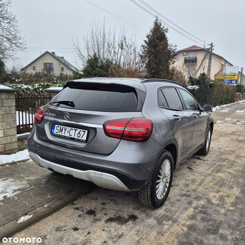 Mercedes-Benz GLA 200 7G-DCT Style - 6