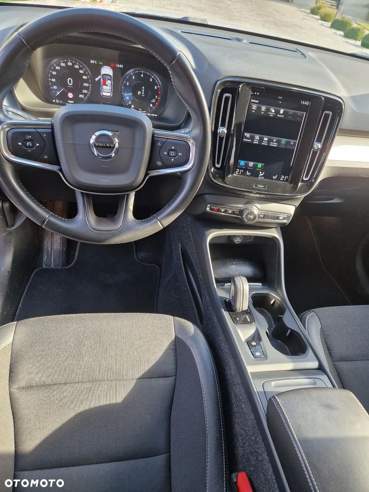 Volvo XC 40 T4 Momentum - 22