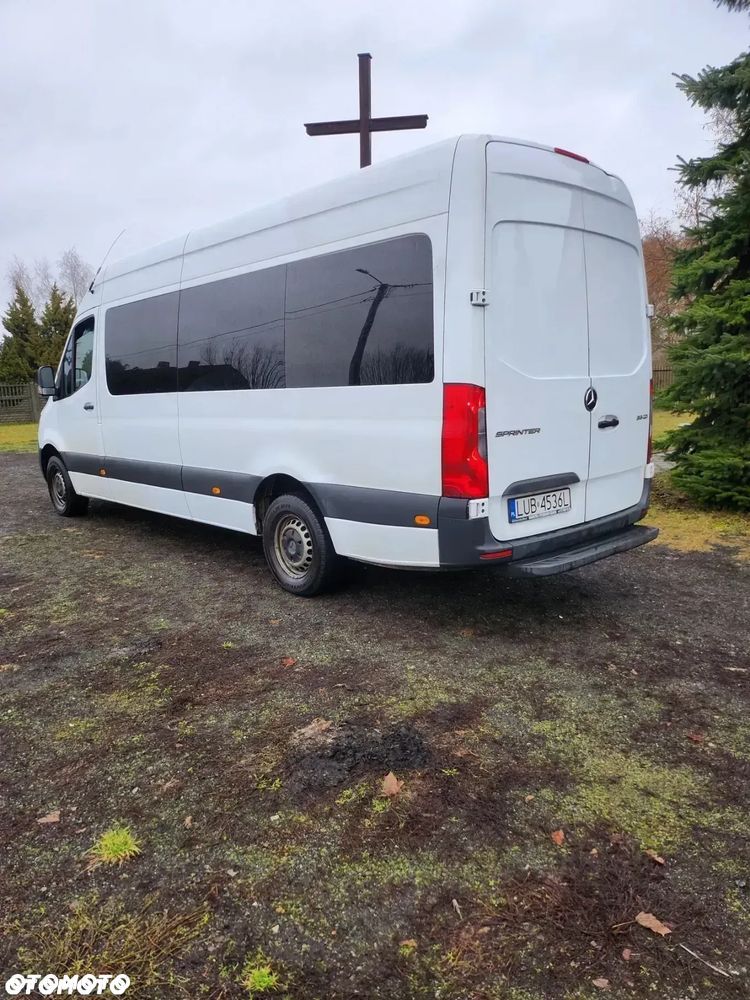 Mercedes-Benz Sprinter - 20
