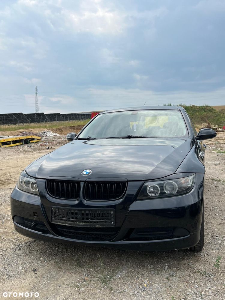 BMW E90 318d części maska zderzak drzwi błotnik lampa deska fotele (475 Black Sapphire) (N47) 2008 przedlift - 1