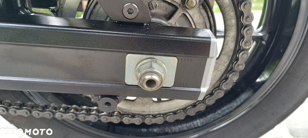 Suzuki V-STROM - 22