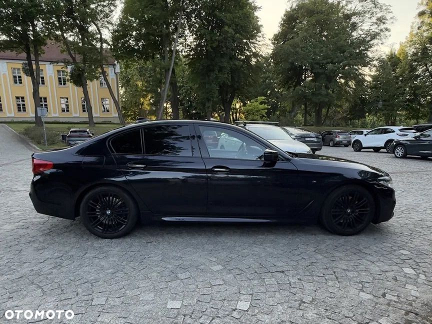 BMW Seria 5 530i xDrive M Sport sport - 9