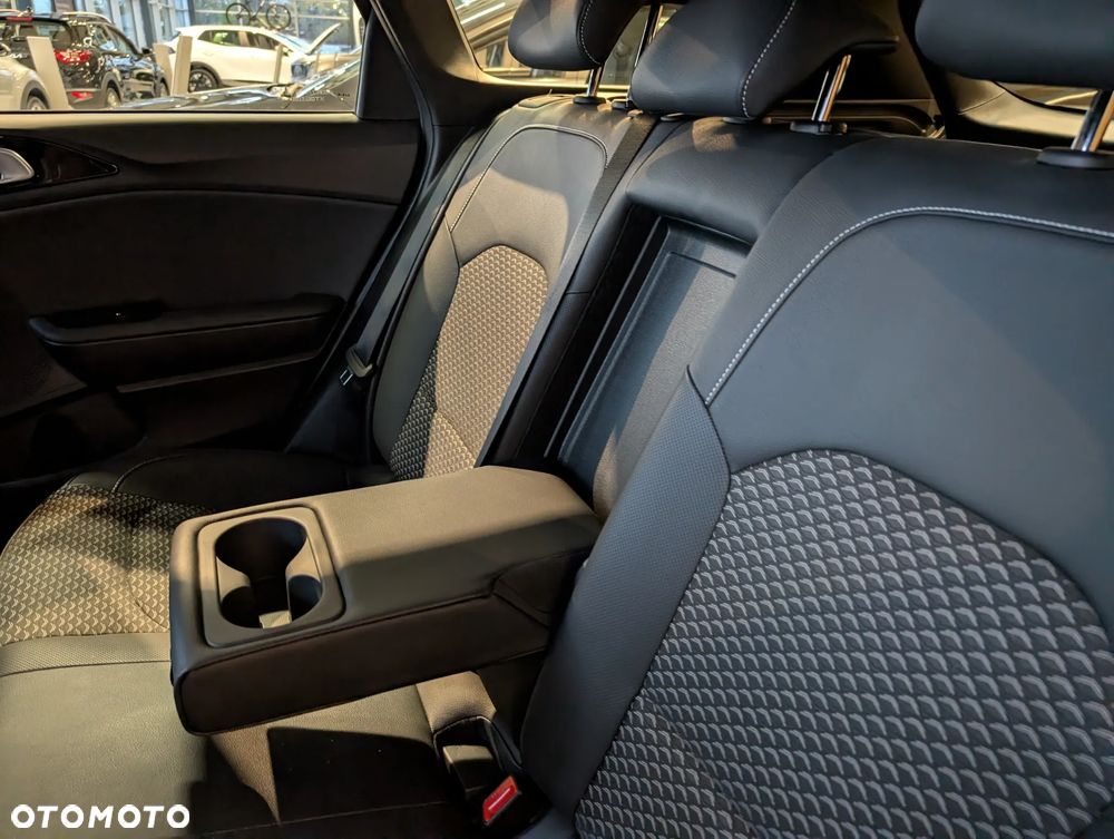 Kia Ceed 1.5 T-GDI Tribute - 13