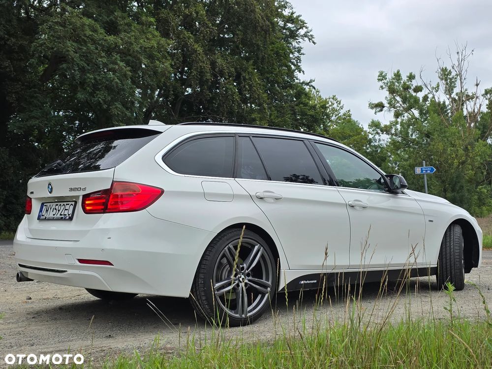 BMW Seria 3 320d Touring Luxury Line - 21