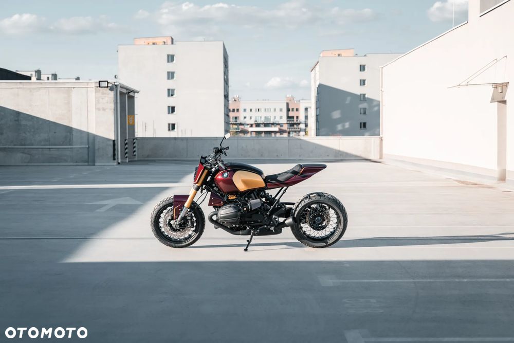 BMW R - 9