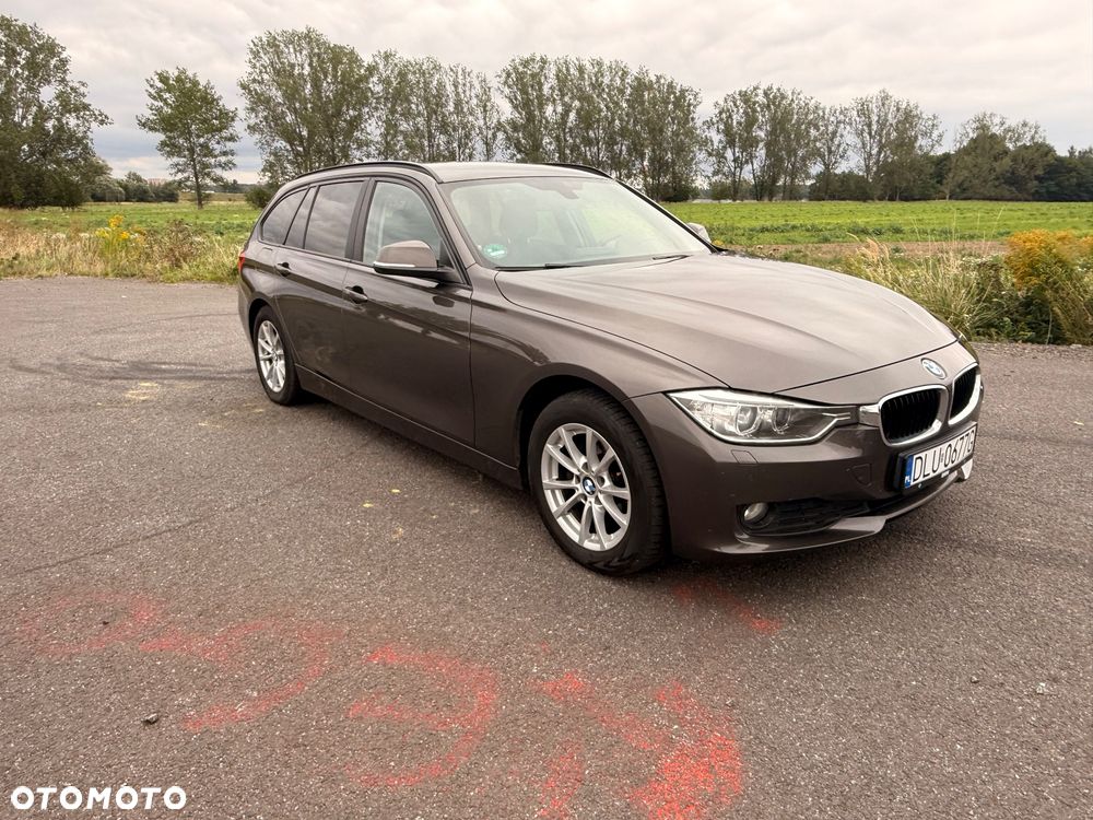 BMW Seria 3 320d - 13