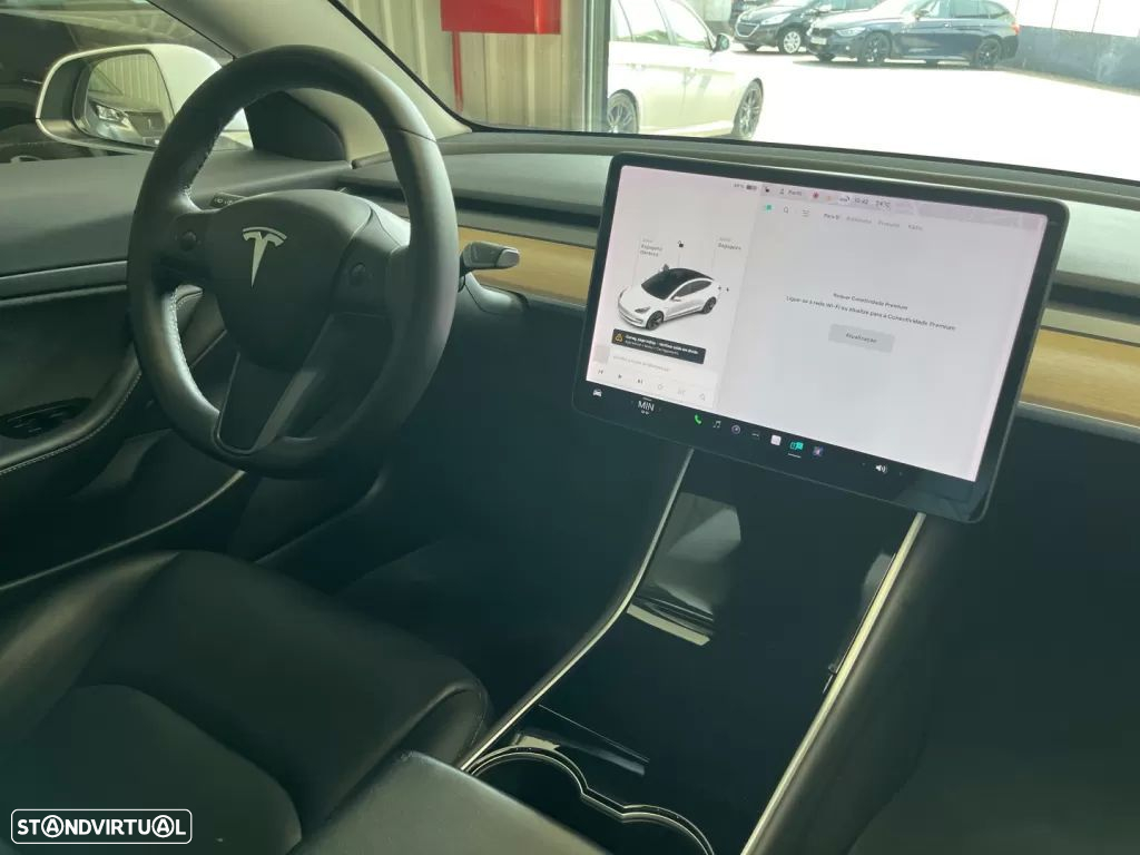 Tesla Model 3 Standard RWD Plus - 30