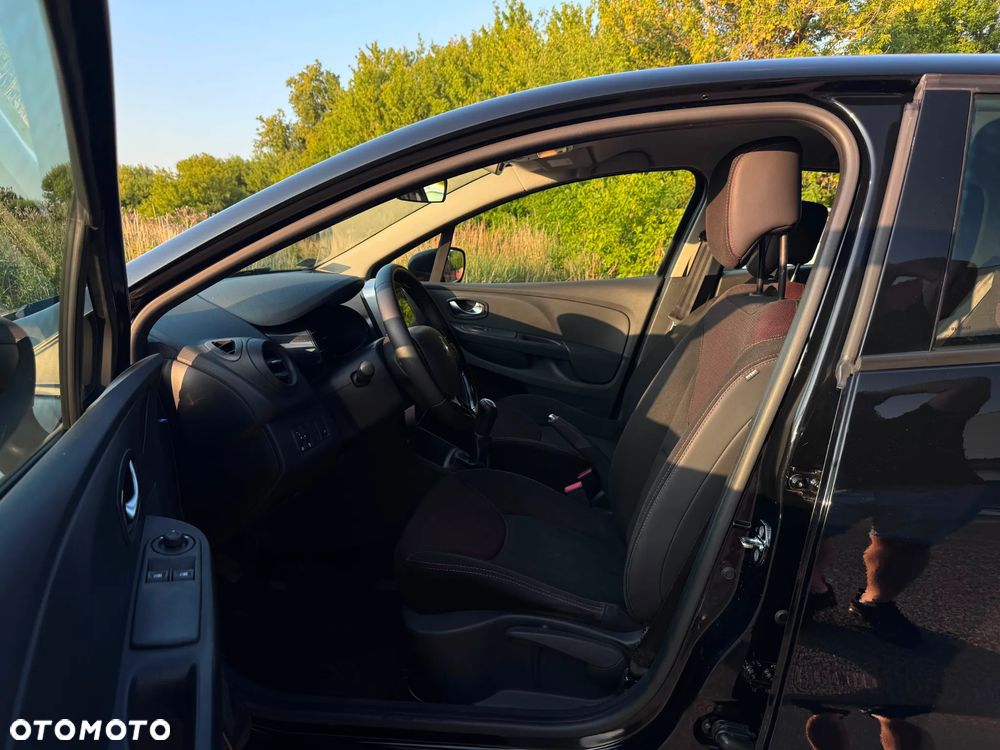 Renault Clio - 8
