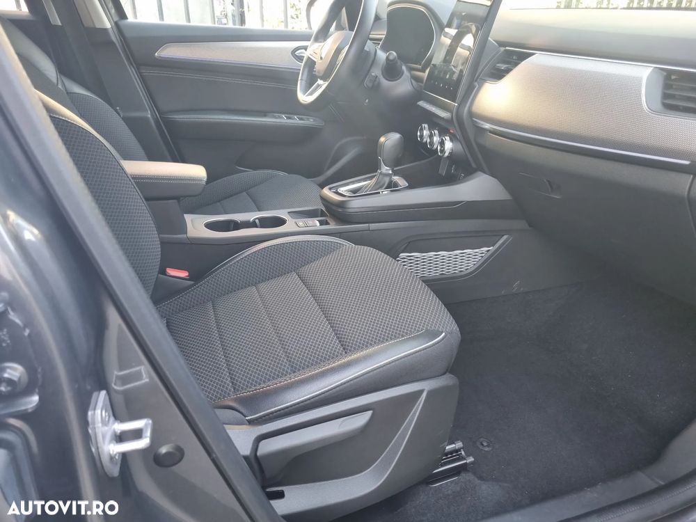Renault Arkana E-TECH Full 145 Techno - 12