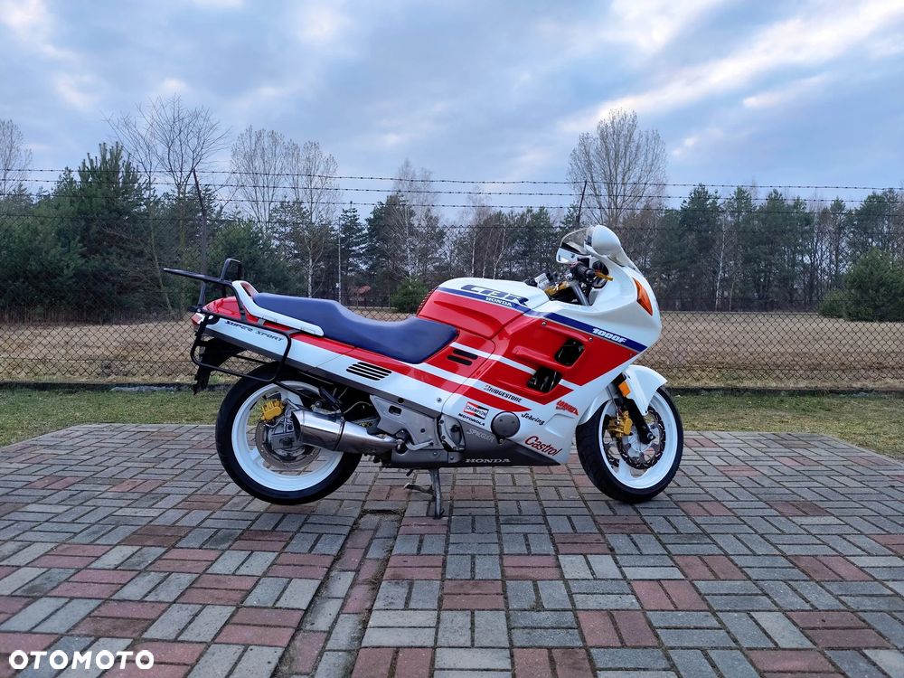 Honda CBR - 4
