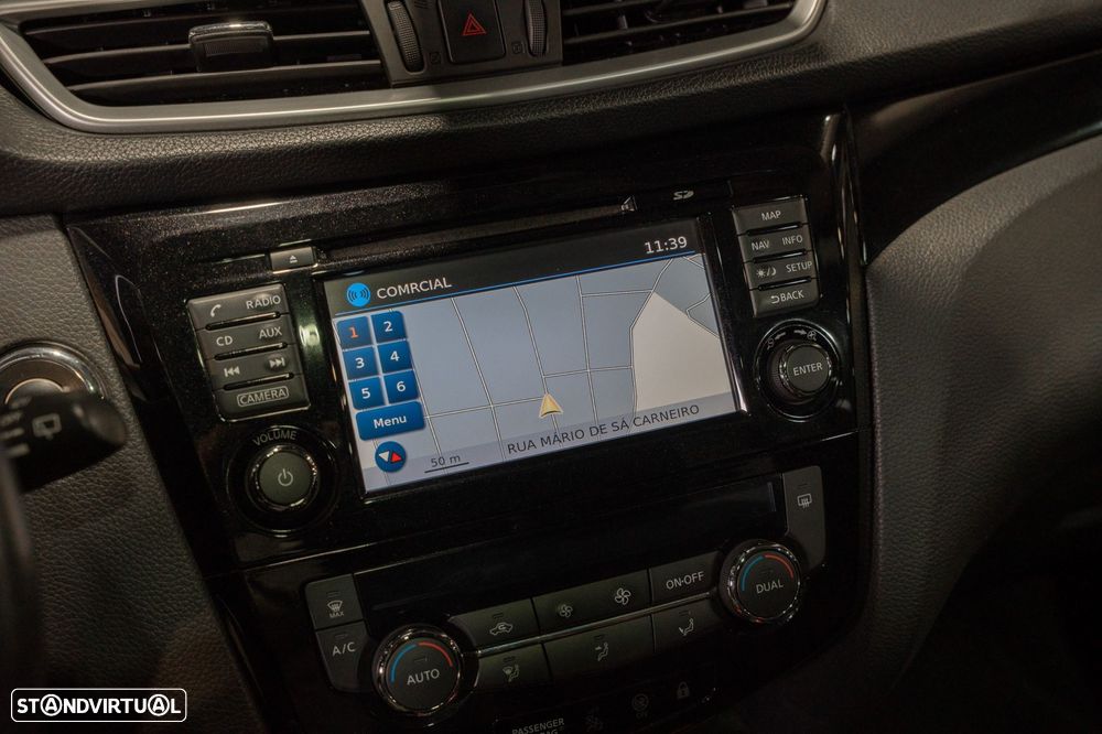 Nissan Qashqai 1.5 dCi N-Connecta - 19