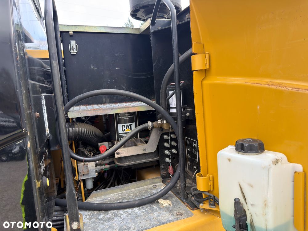 Caterpillar 313d - 21
