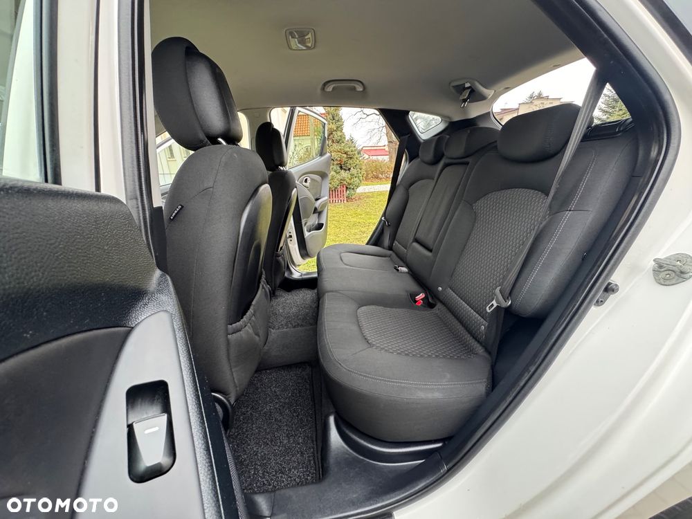 Hyundai ix35 - 12