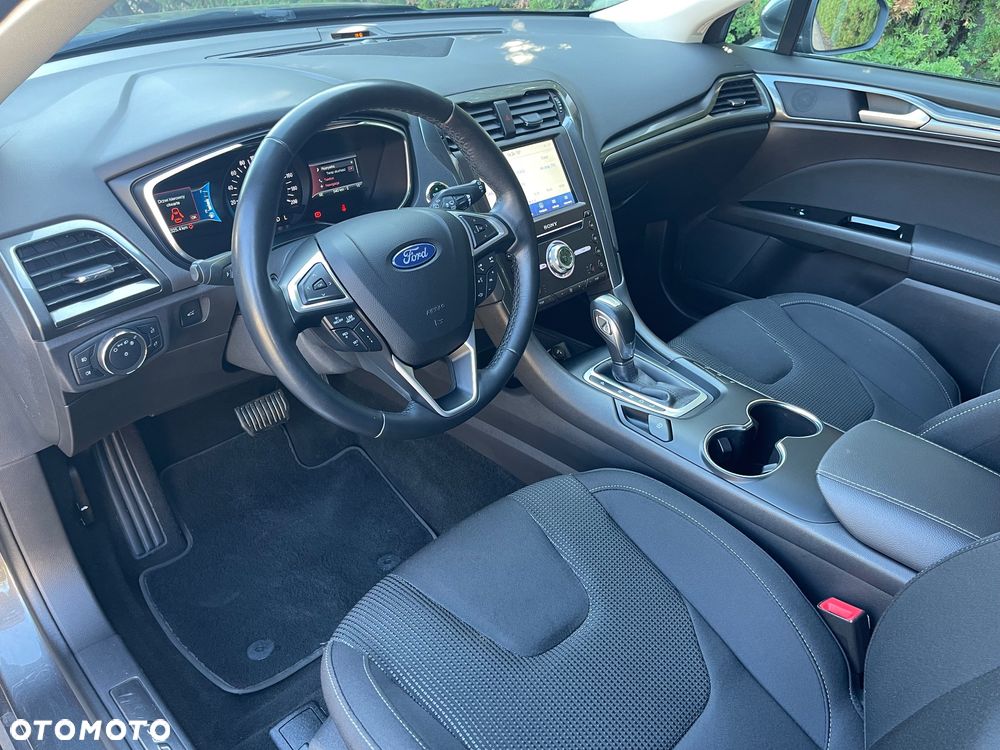 Ford Mondeo 2.0 Hybrid Titanium - 11
