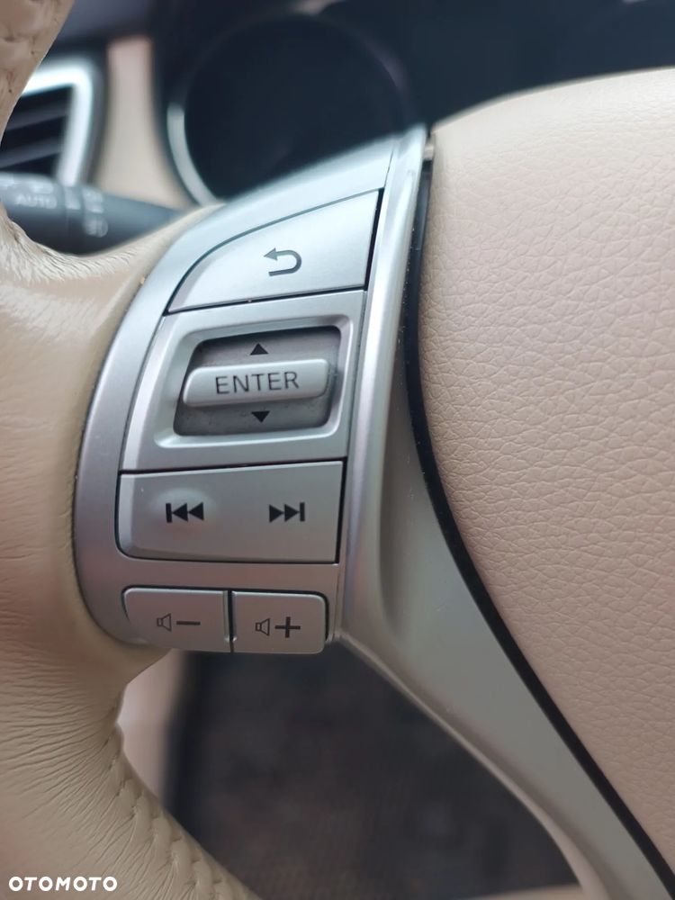 Nissan X-Trail 1.6 DCi Tekna 4WD - 23