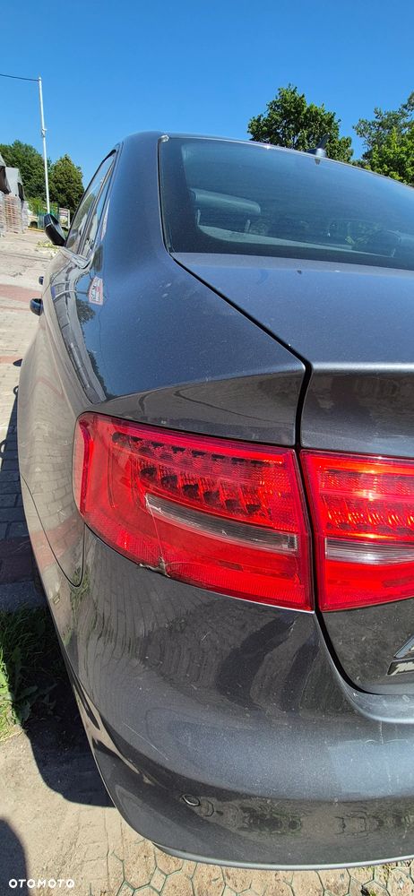 Audi A4 Limousine - 16