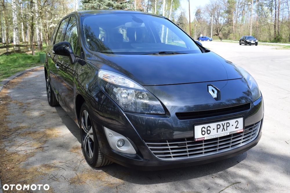 Renault Grand Scenic 2.0 16V 140 CVT Bose Edition - 12