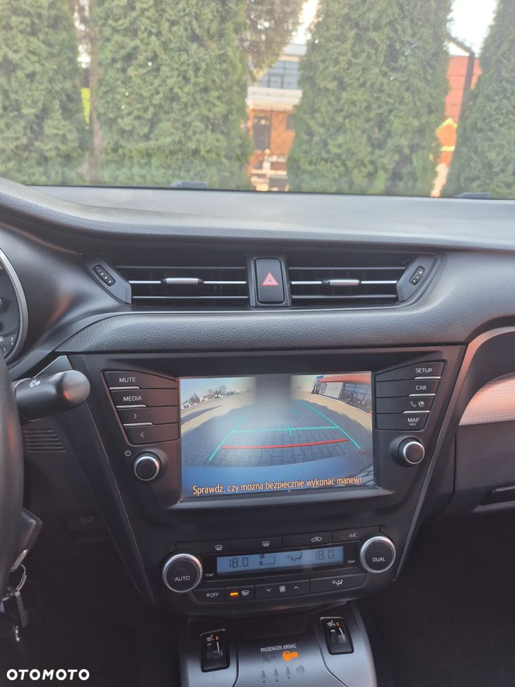 Toyota Avensis 1.8 Sol MS - 14