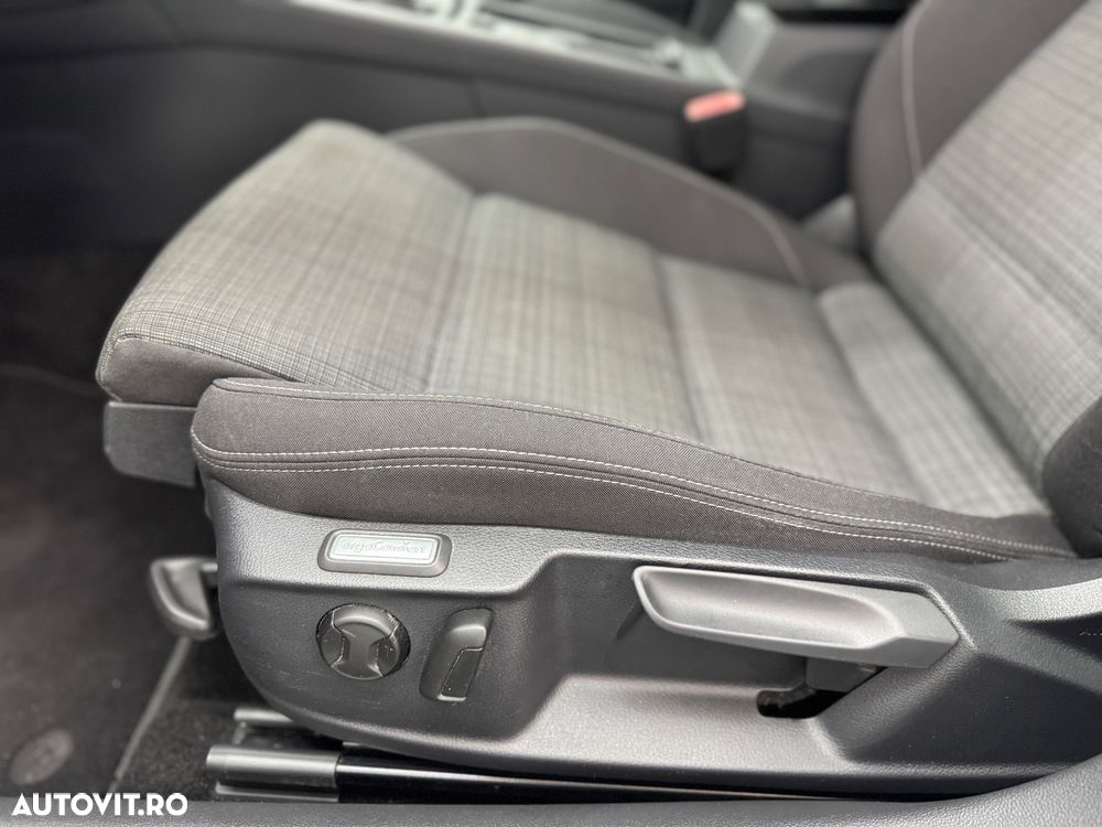 Volkswagen Passat 2.0 TDI DSG Comfortline - 21
