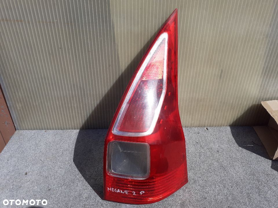 LAMPA TYŁ TYLNA PRAWA RENAULT MEGANE II KOMBI LIFT - 1