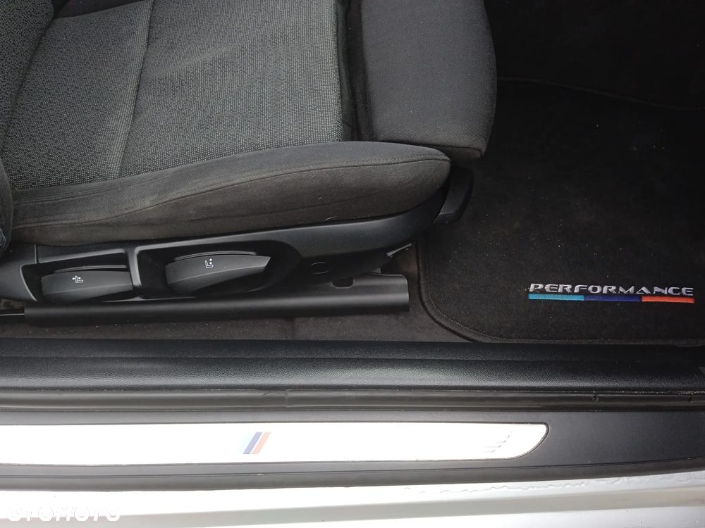 BMW Seria 3 320d DPF Edition Exclusive - 16