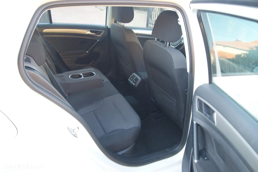 Volkswagen Golf 1.4 TSI BMT Comfortline - 15