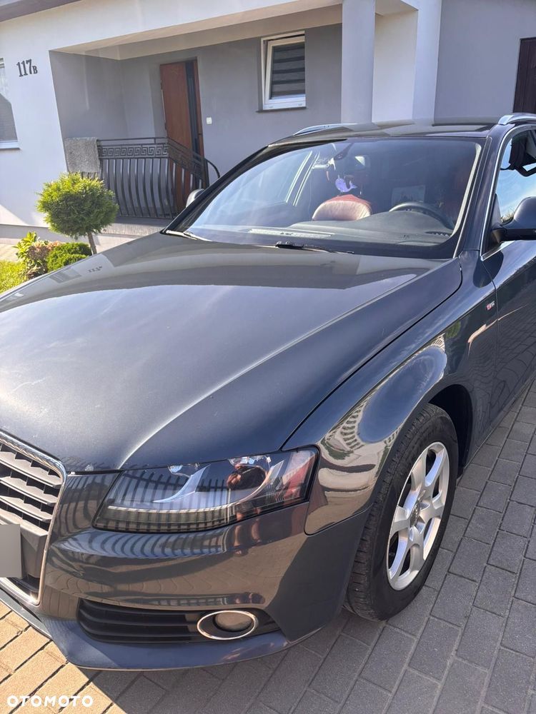 Audi A4 Avant - 1