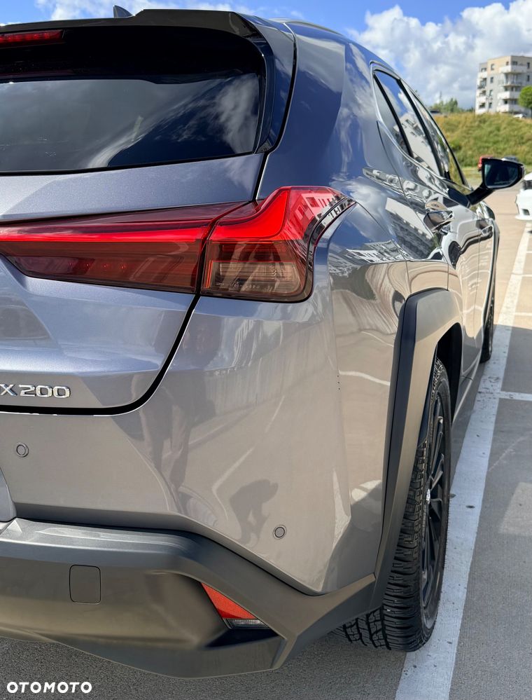 Lexus UX - 34