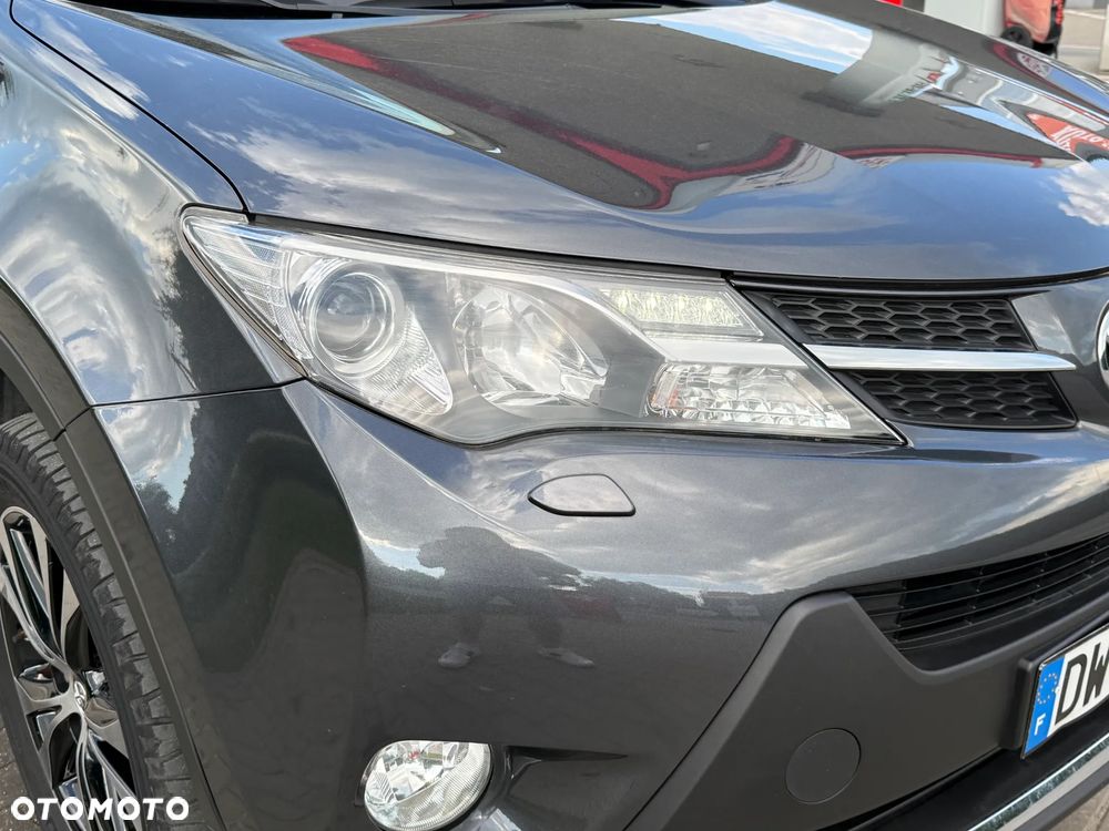 Toyota RAV4 - 11