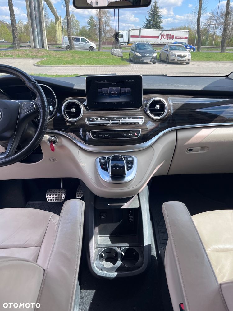 Mercedes-Benz Klasa V 250 d 4-Matic Avantgarde 7G-Tronic (d³ugi) - 16