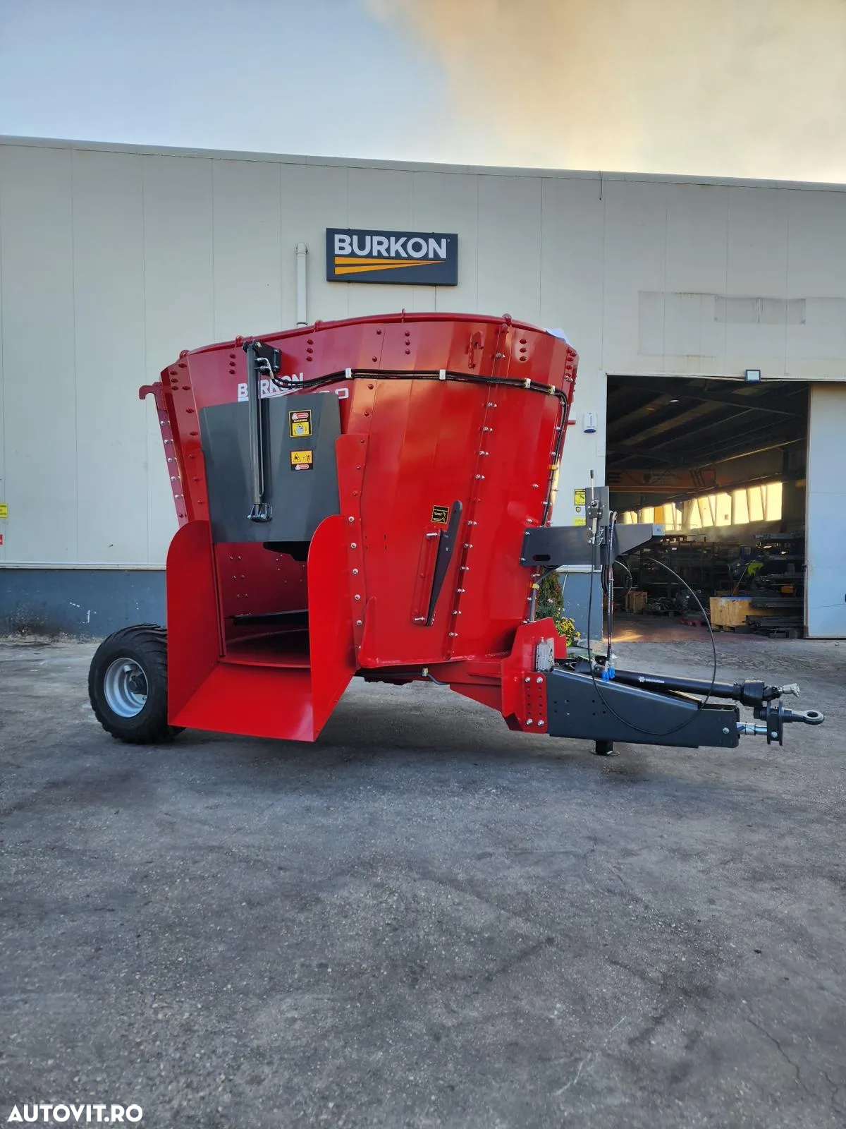 Burkon REMORCA-MIXER TEHNOLOGICA 2M3,4M3,6M3,8M3,10M3 - 7
