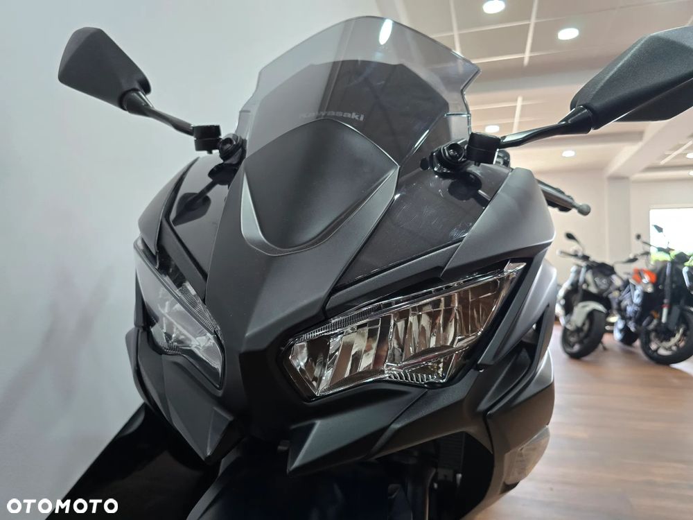 Kawasaki Ninja - 15