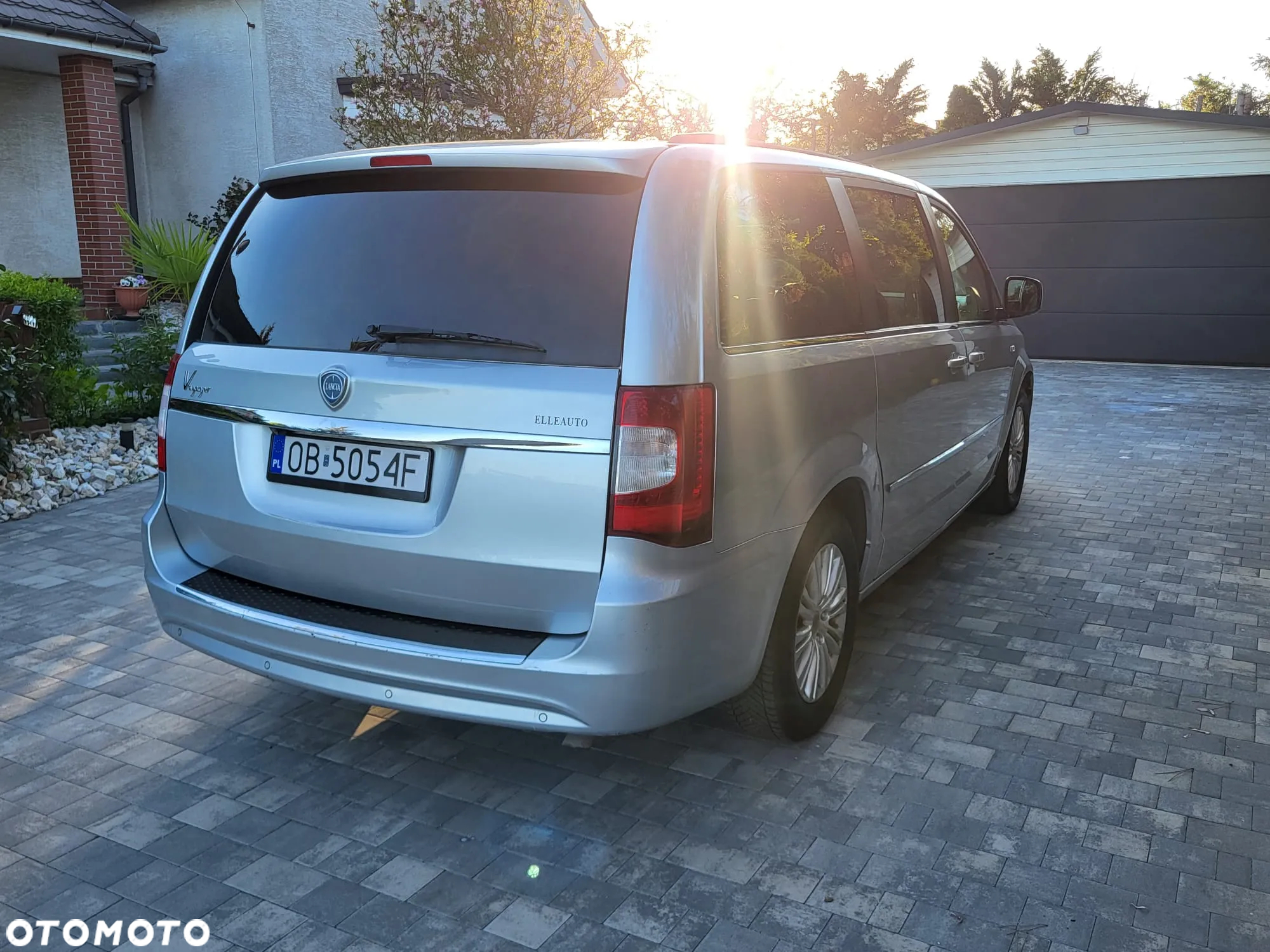 Lancia Voyager 2.8CRD Platinum - 4