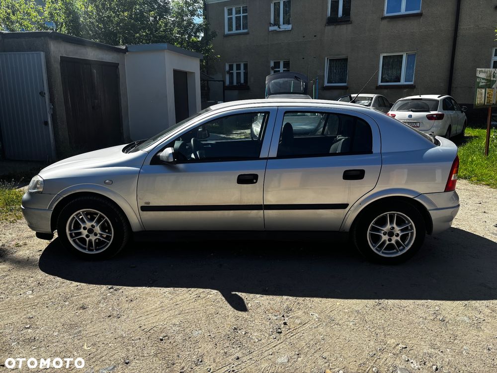Opel Astra 1.4 - 6