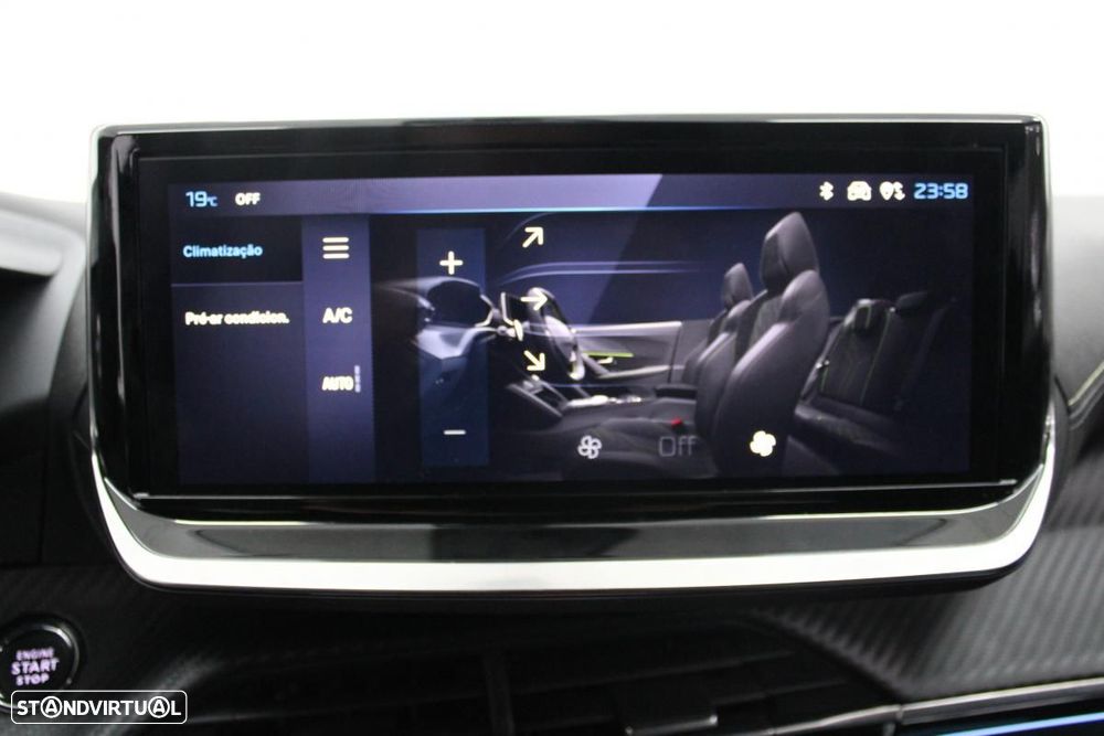 Peugeot e-2008 50 kWh GT - 26