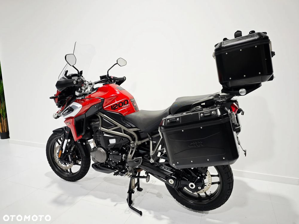 Triumph Tiger - 23