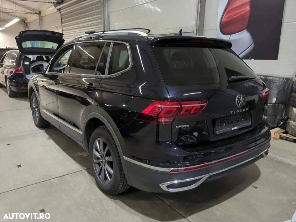 Volkswagen Tiguan 2.0 TDI SCR 4MOTION DSG Elegance - 2