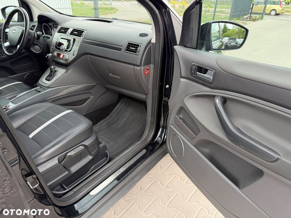 Ford Kuga 2.0 TDCi 4x4 Titanium - 29