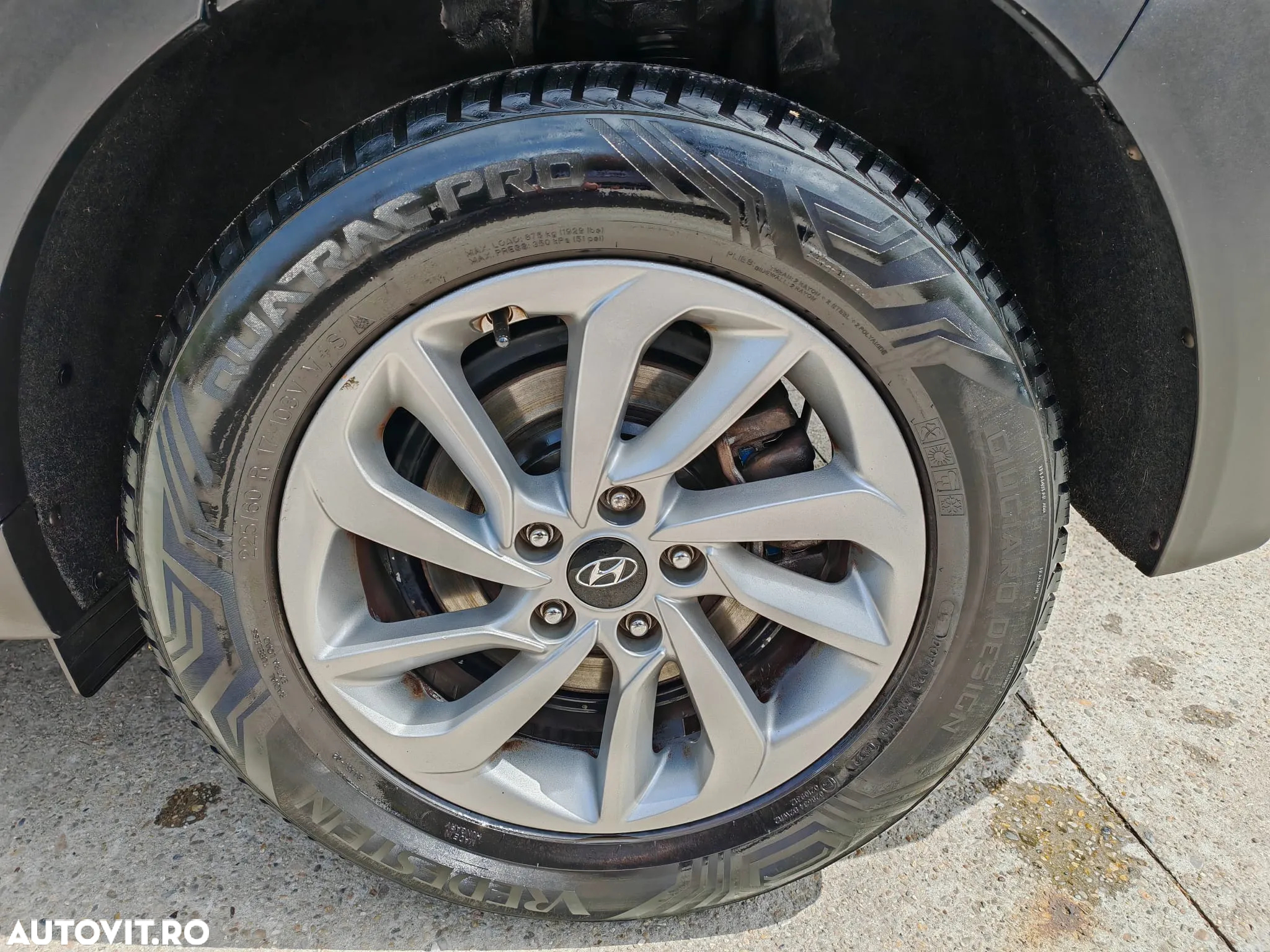 Hyundai Tucson blue 1.7 CRDi 2WD DCT Premium - 9