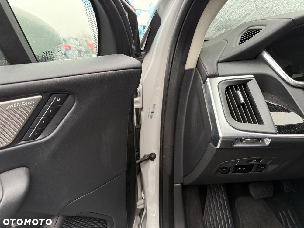 Jaguar I-Pace EV400 AWD R-DYNAMIC HSE - 22