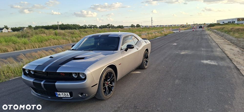 Dodge Challenger 5.7 R/T - 16