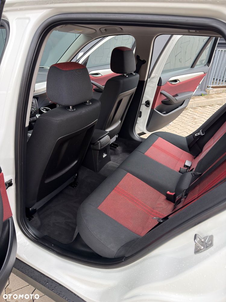 BMW X1 xDrive18d Sport Line - 34