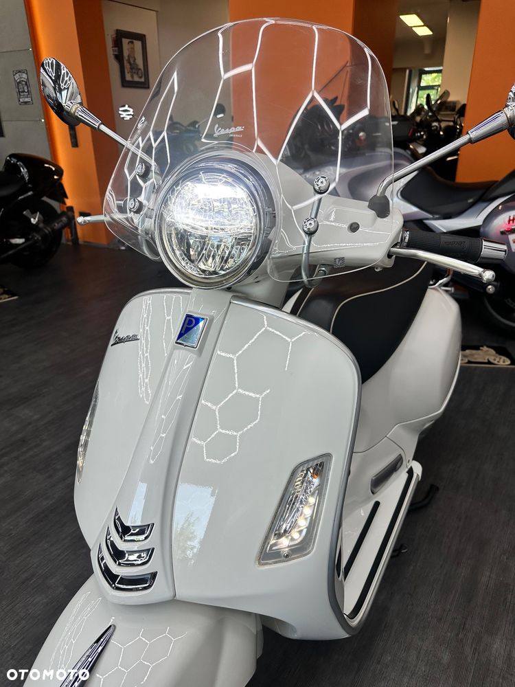 Vespa GTS - 33